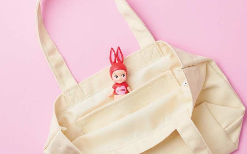 Kiss Kiss Tote C7